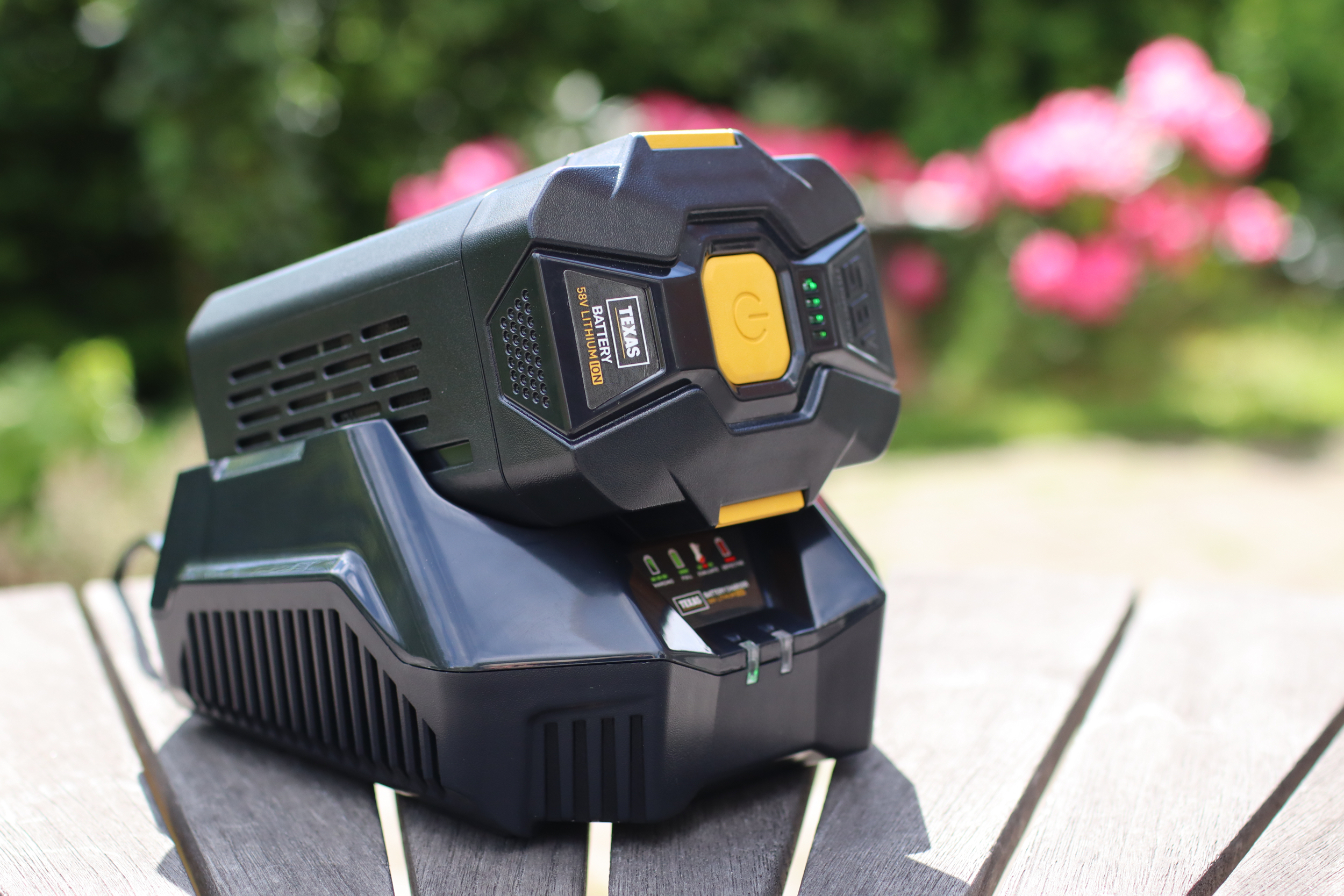 Texas Akku Rasenmäher - LMZ5800TR  inkl. 58 V / 4,0 Ah Akku und Standard Ladegerät