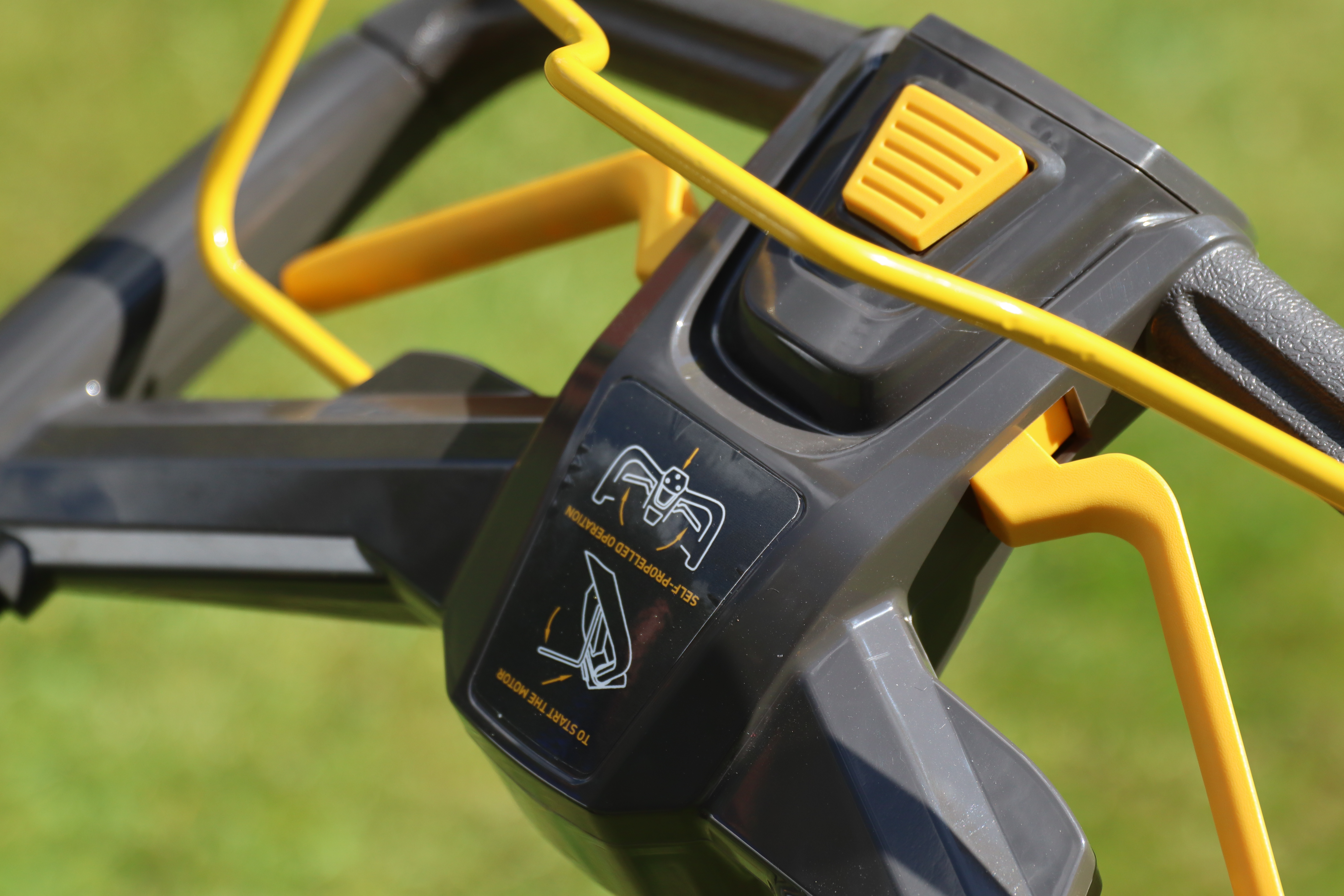 Texas Akku Rasenmäher - LMZ5800TR  inkl. 58 V / 4,0 Ah Akku und Standard Ladegerät